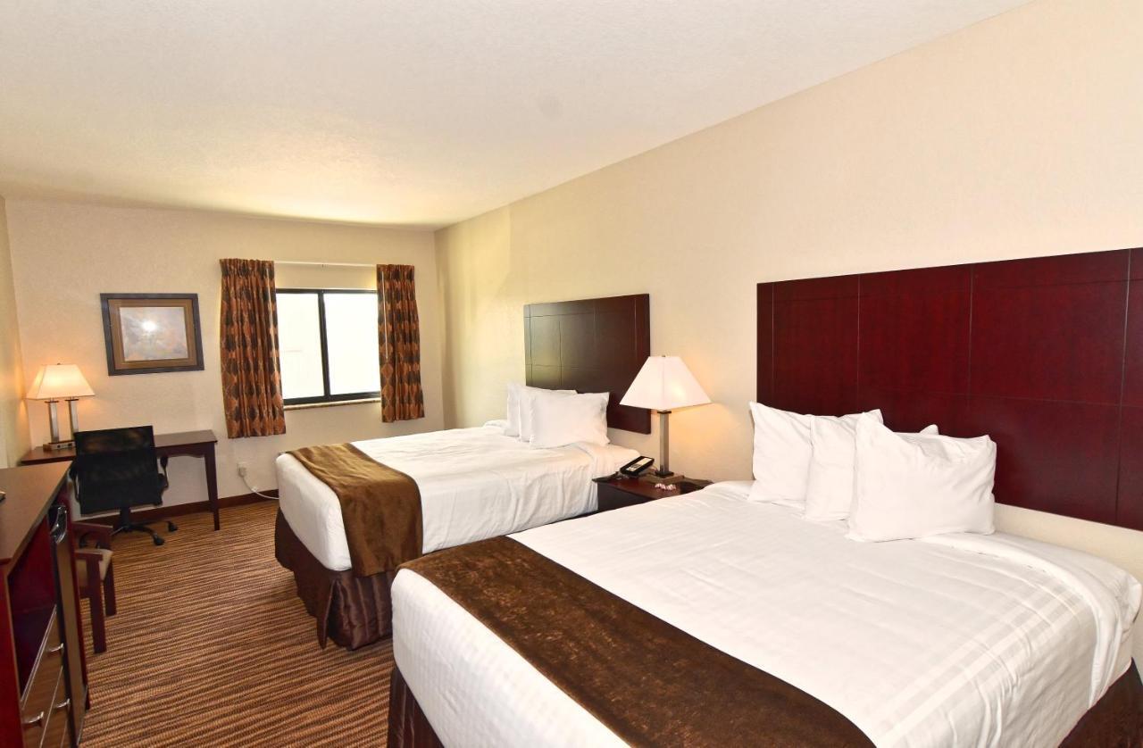 Cobblestone Inn & Suites - แคลเรียน ภายนอก รูปภาพ