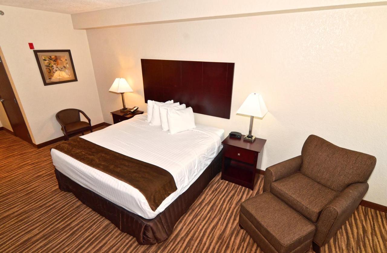 Cobblestone Inn & Suites - แคลเรียน ภายนอก รูปภาพ