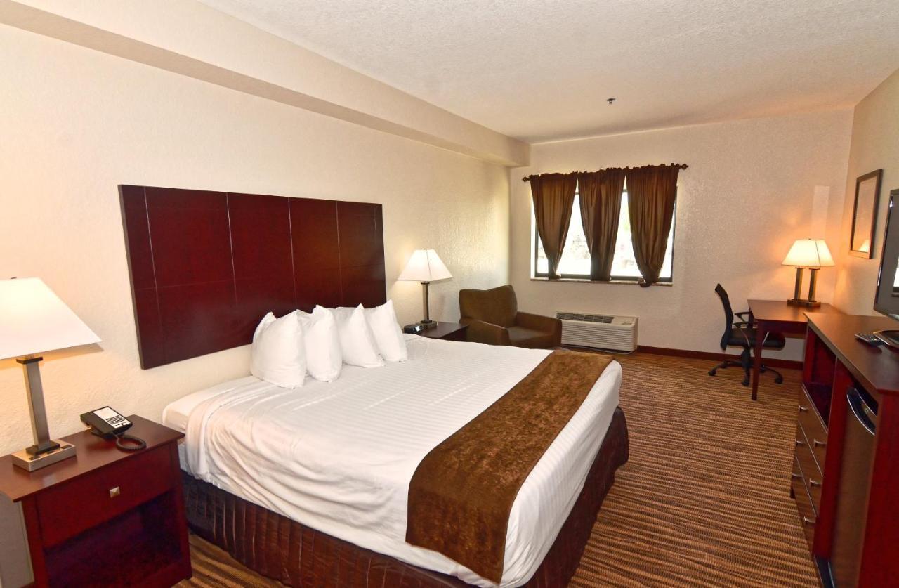 Cobblestone Inn & Suites - แคลเรียน ภายนอก รูปภาพ