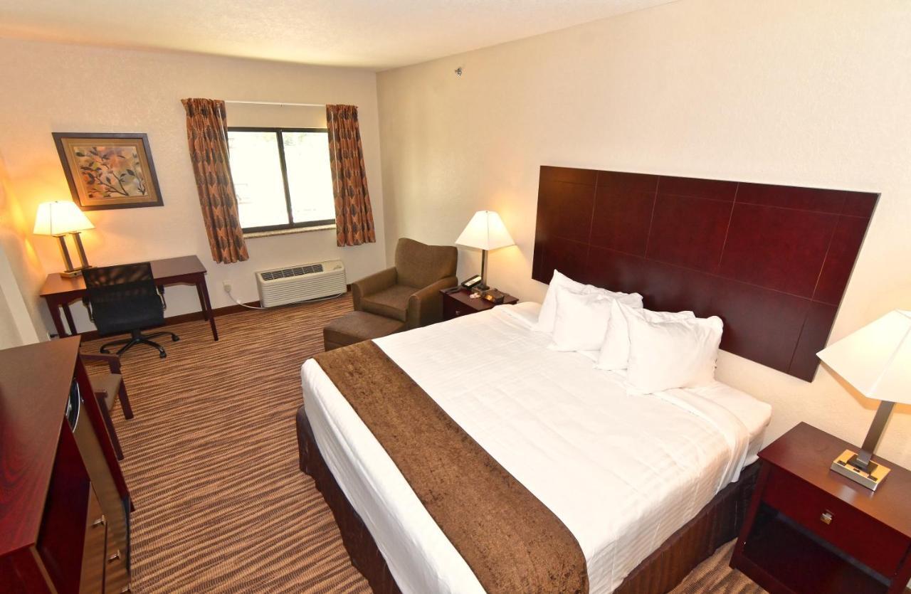 Cobblestone Inn & Suites - แคลเรียน ภายนอก รูปภาพ
