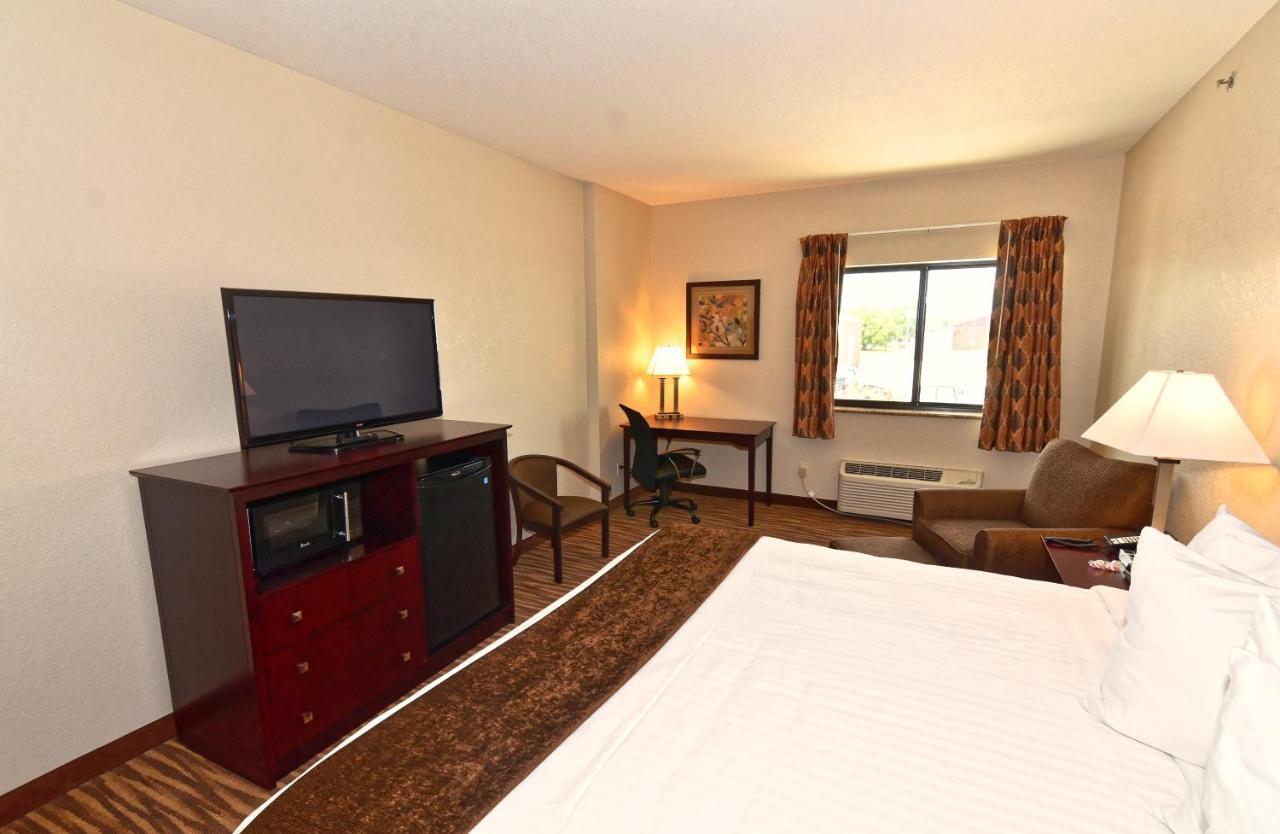 Cobblestone Inn & Suites - แคลเรียน ภายนอก รูปภาพ