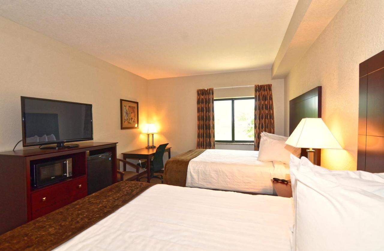 Cobblestone Inn & Suites - แคลเรียน ภายนอก รูปภาพ