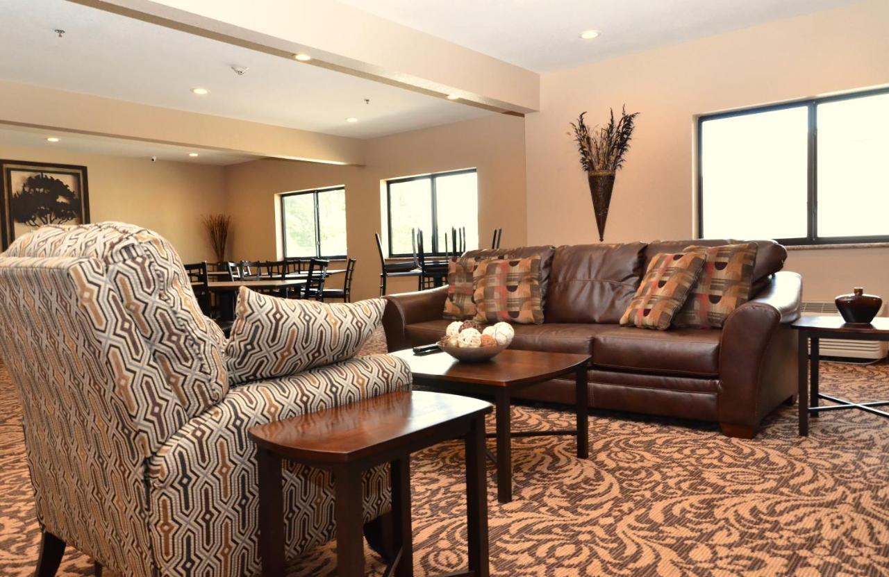 Cobblestone Inn & Suites - แคลเรียน ภายนอก รูปภาพ