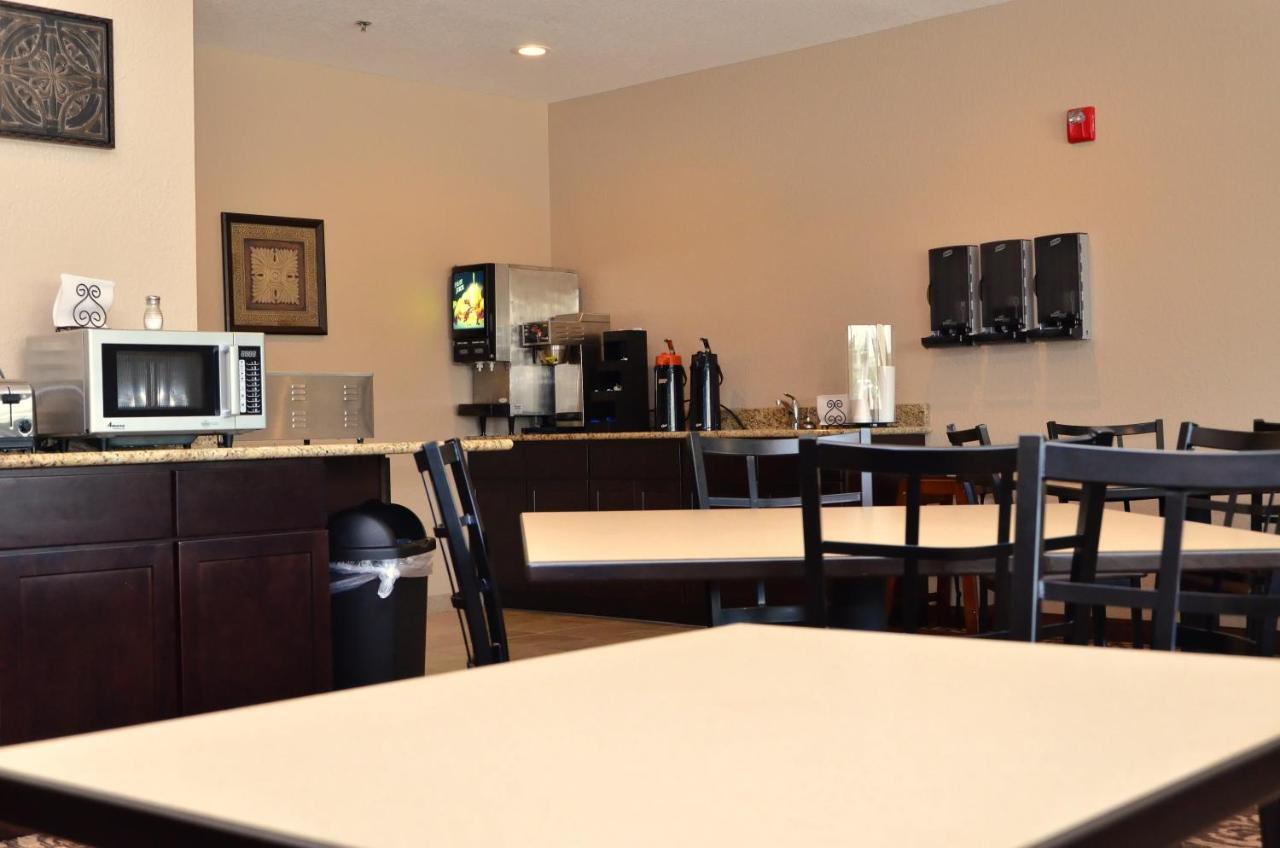 Cobblestone Inn & Suites - แคลเรียน ภายนอก รูปภาพ