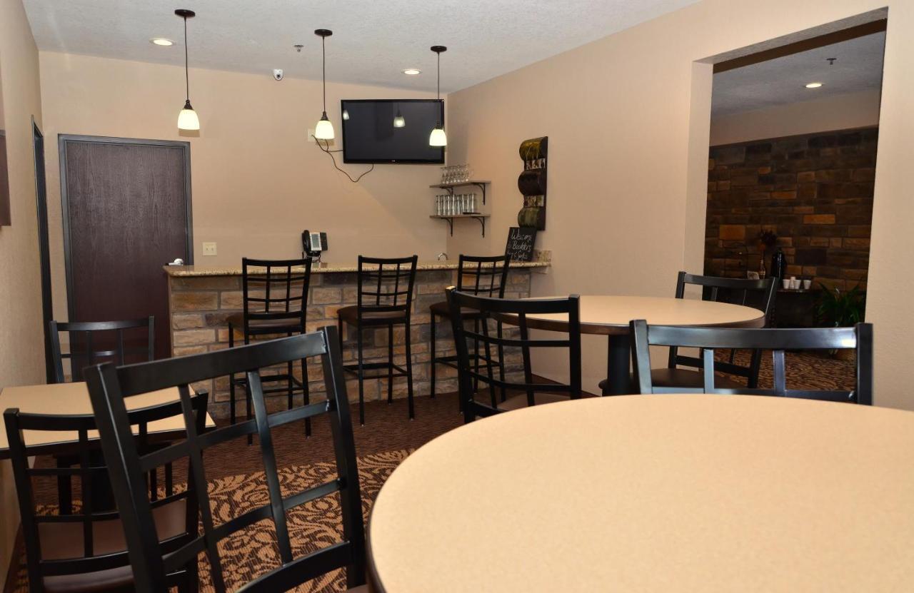 Cobblestone Inn & Suites - แคลเรียน ภายนอก รูปภาพ